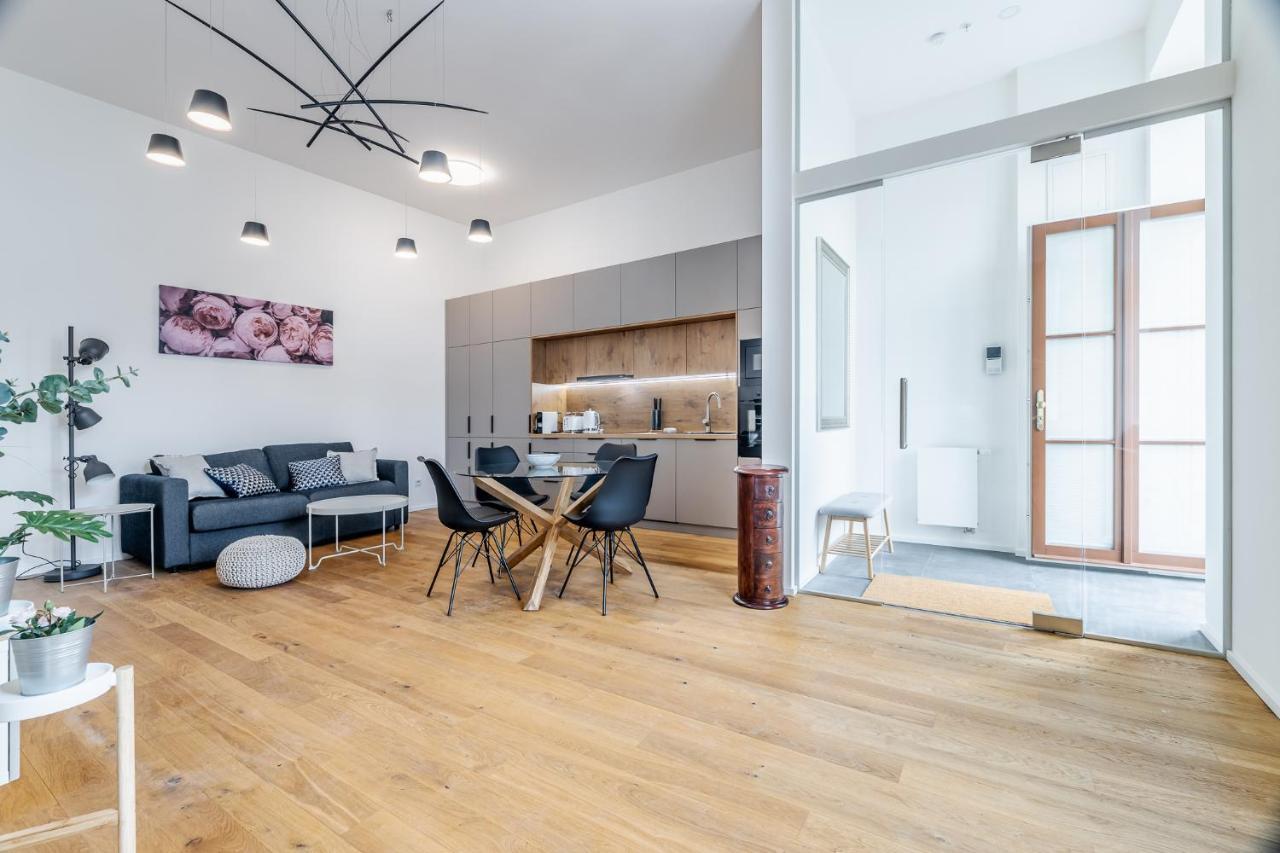 Elegant Apartments Located In The Centre Of Prag Eksteriør billede
